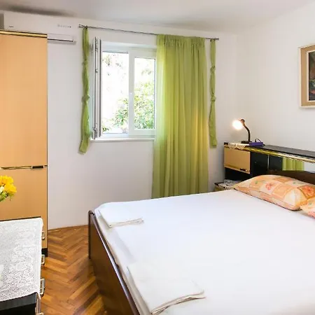 Raguž Apartmán *